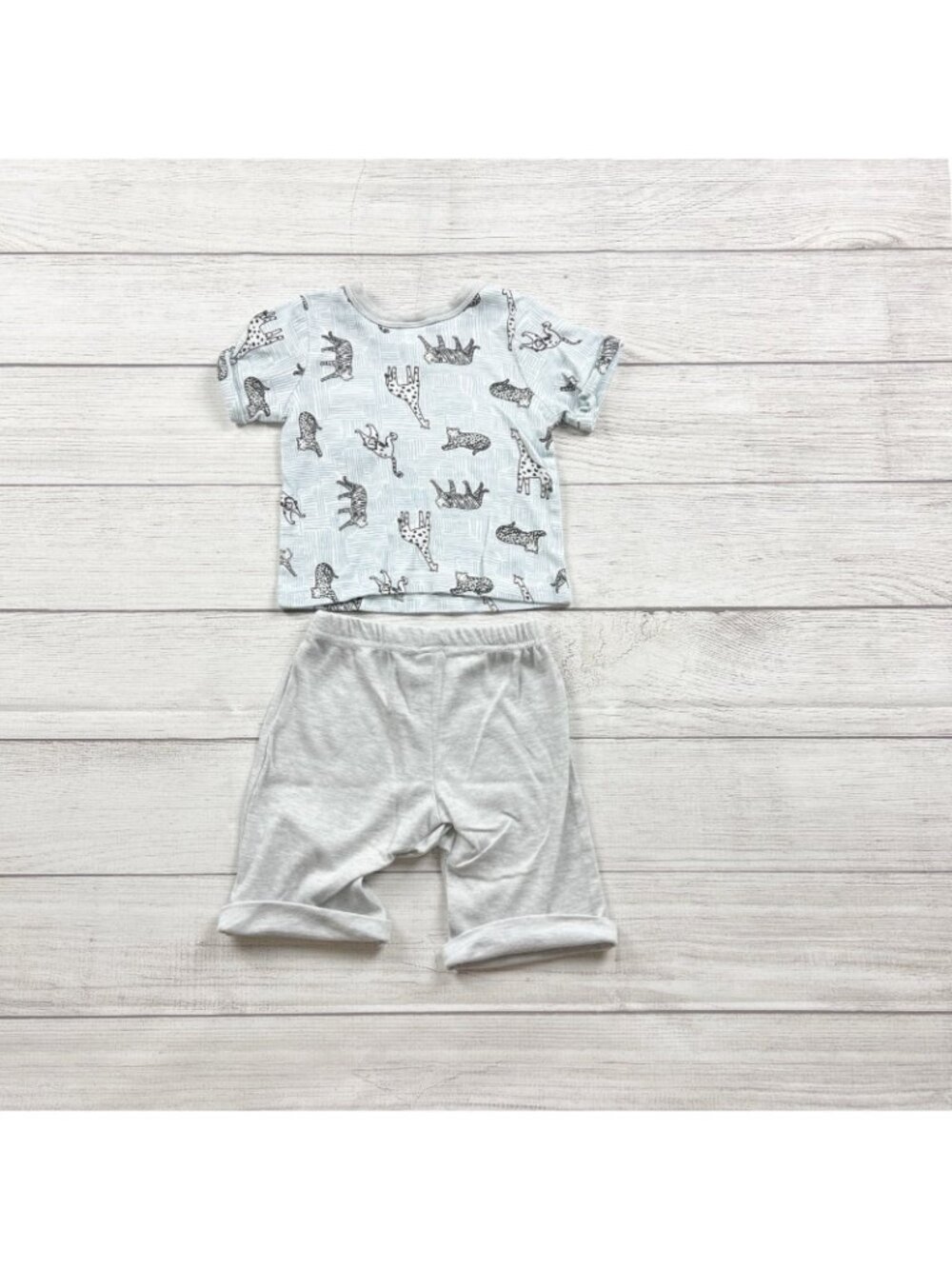 Little Beginnings Outfit 2 Piece Set Safari Print Shirt Gray Shorts 18-24 Months - Picture 4 of 4